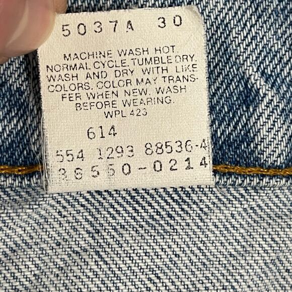 Vintage Orange Tab Levi’s 550 Light Wash Denim Shorts Sz 38 Baggy Y2K Dad Shorts - Picture 16 of 16